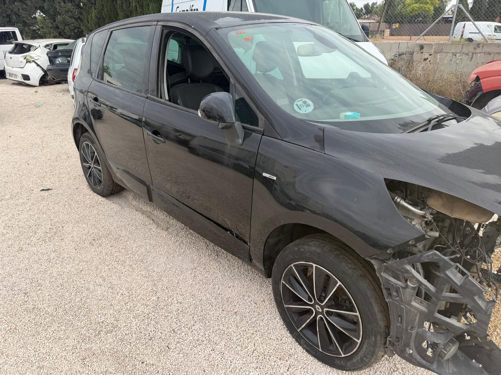 Renault SCÉNIC III 2013, referencia R-0008: foto 4 de 4