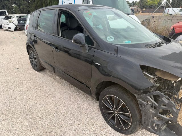 Renault SCÉNIC III 2013, referencia R-0008: foto 4 de 4