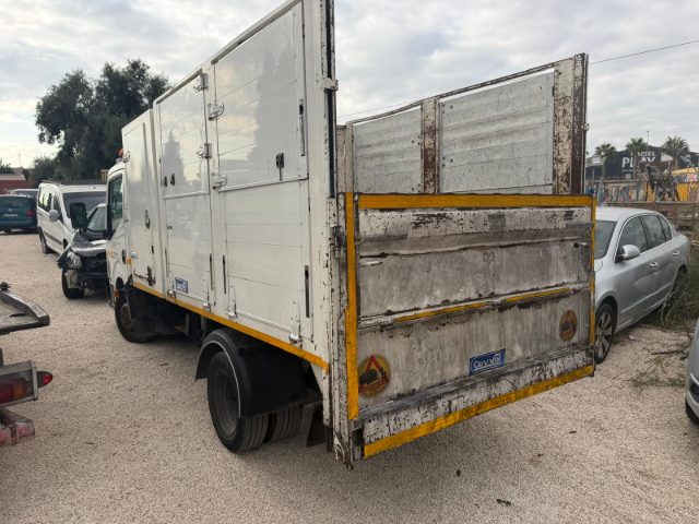 Nissan Cabstar 2012, referencia R-0009: foto 1 de 2