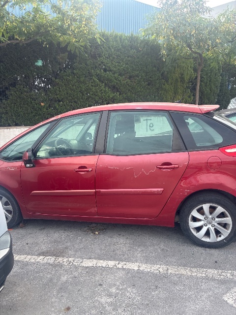 Citroën C4 2008, referencia R-0002: foto 2 de 2